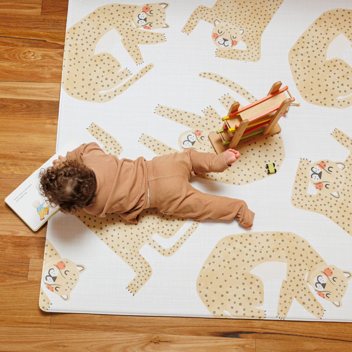 Reversible One - Piece Playmat | Cheetah - Lillefolk