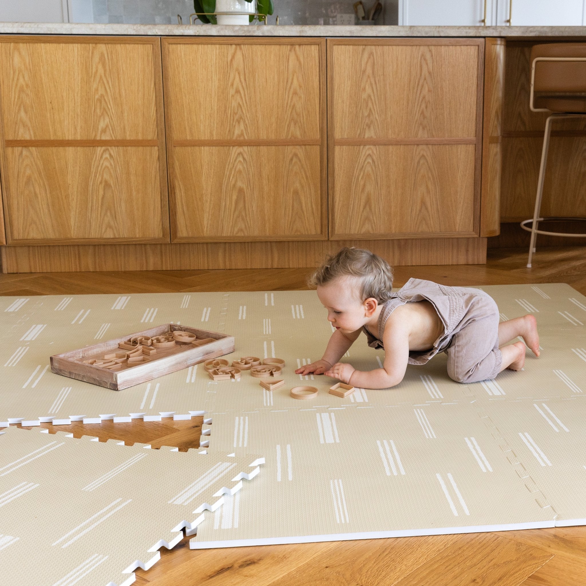 Japandi Playmat | Old White - Lillefolk