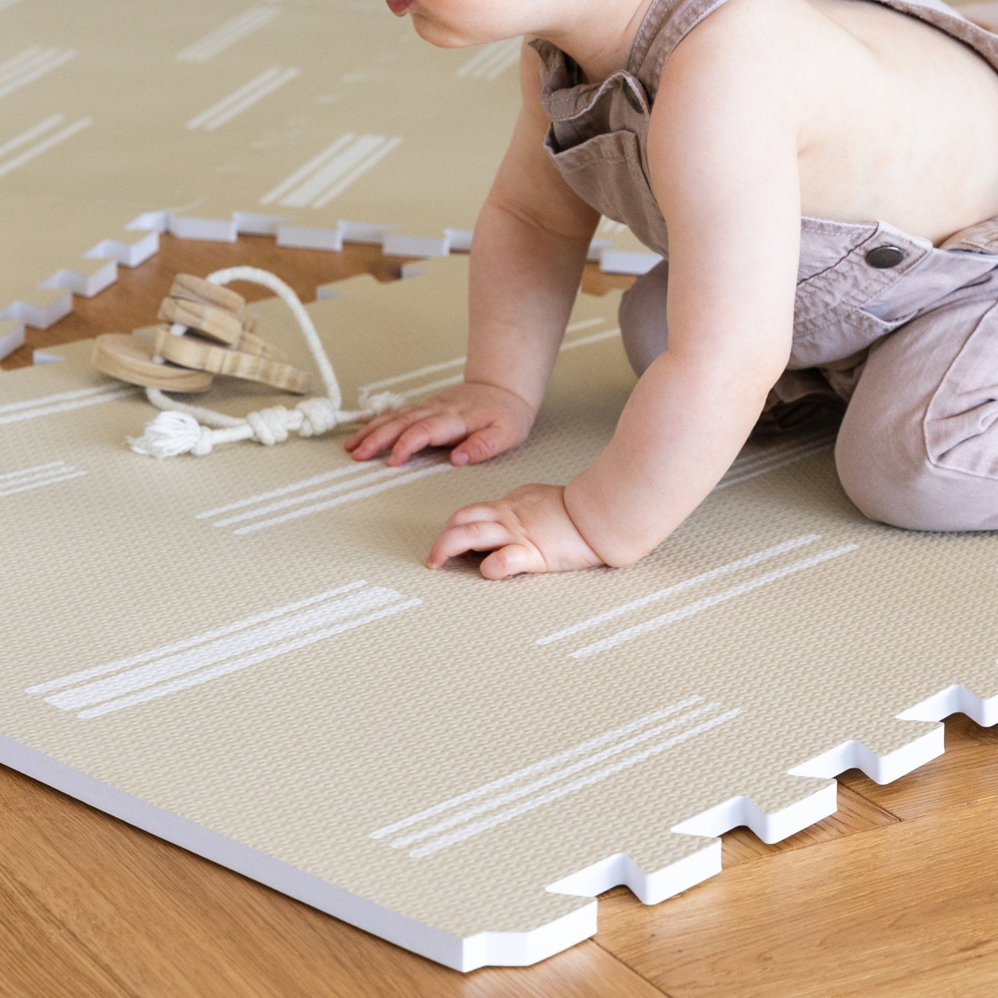 Japandi Playmat | Old White - Lillefolk