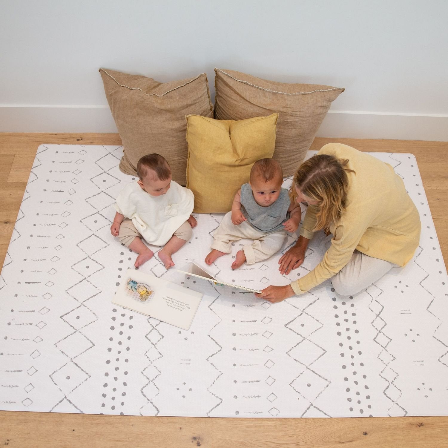 Reversible One-Piece Playmat | Cheetah – Lillefolk