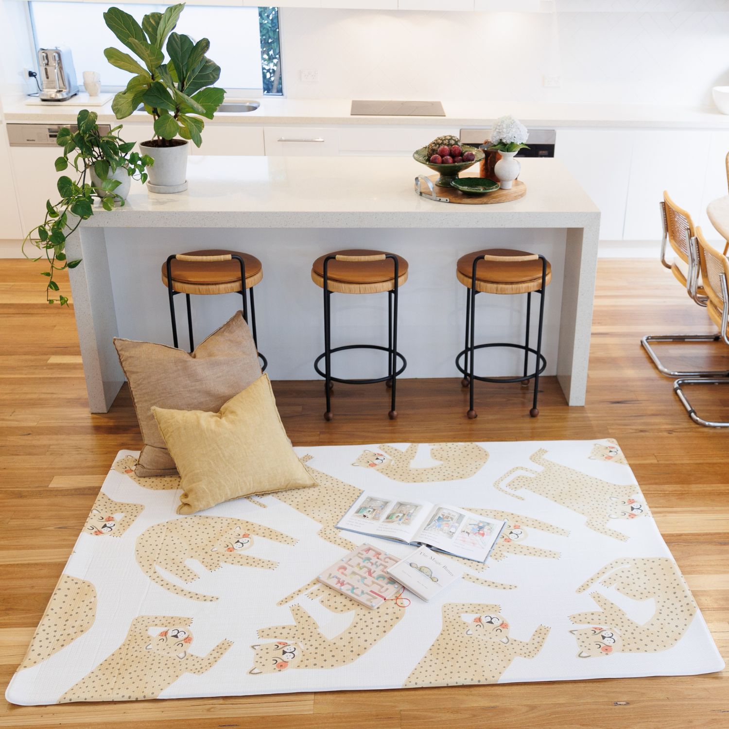 Reversible One-Piece Playmat | Cheetah – Lillefolk