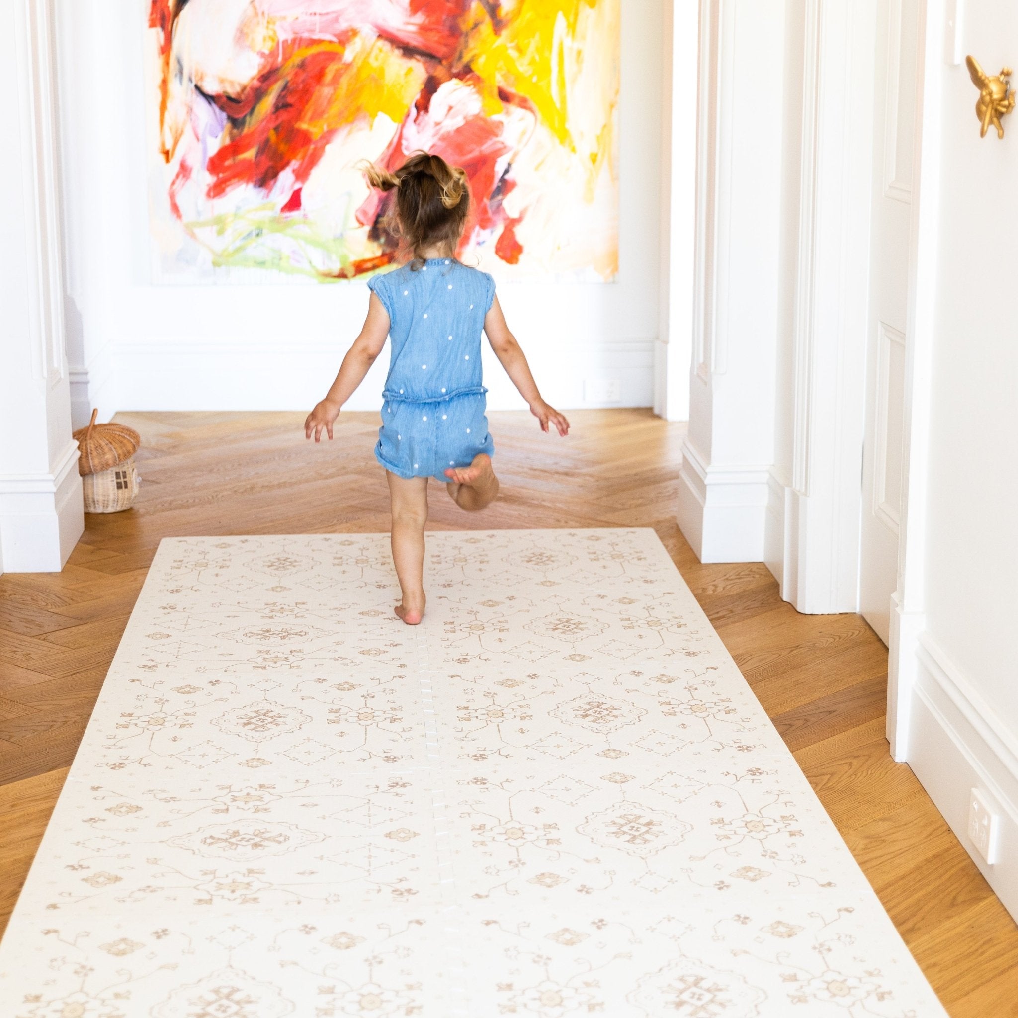 Vintage Playmat | Vanilla Latte – Lillefolk